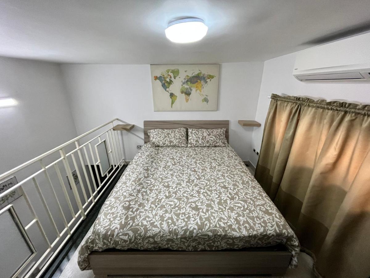 Regy Bed & Breakfast เนเปิลส์ ภายนอก รูปภาพ